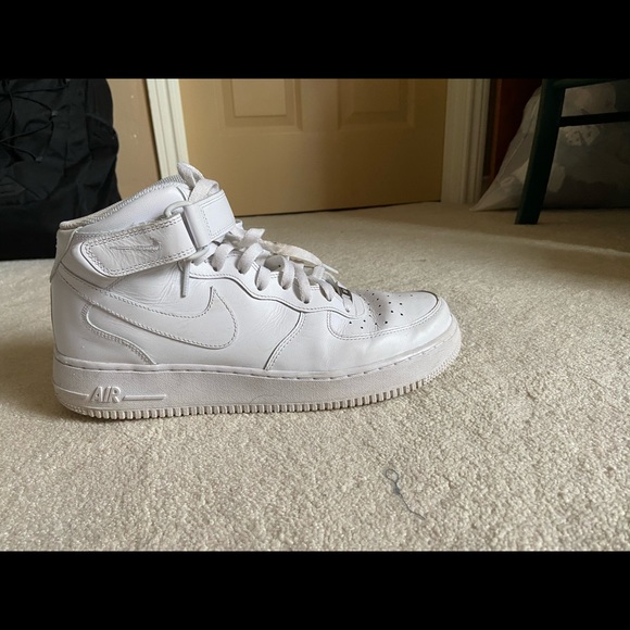 hightop airforce 1s